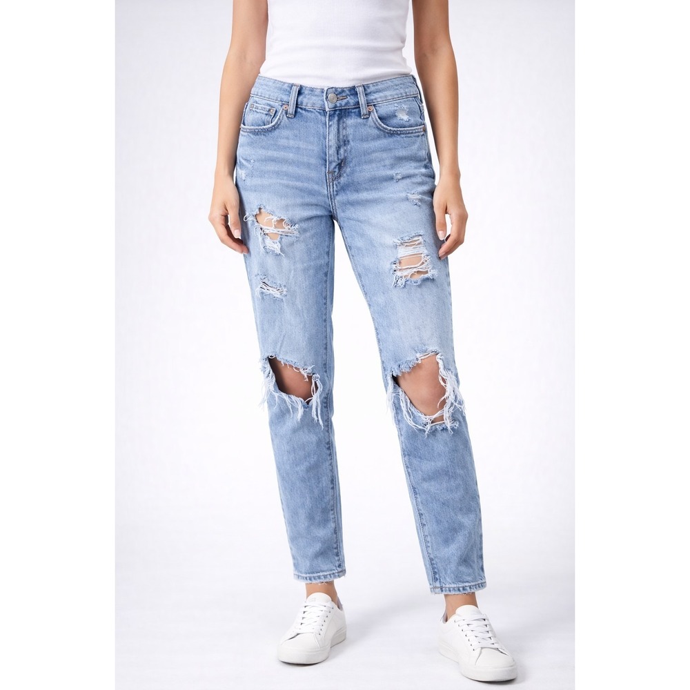 American Eagle Tomgirl Distressed Light Wash Button Fly Jeans size 4 Regular